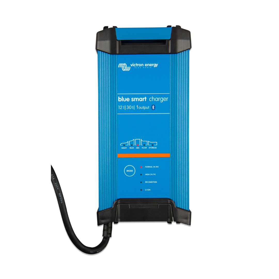 Victron IP22 12/30 (1) Charger